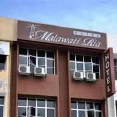Melawati Ria Hotel Kuala Selangor Exterior foto